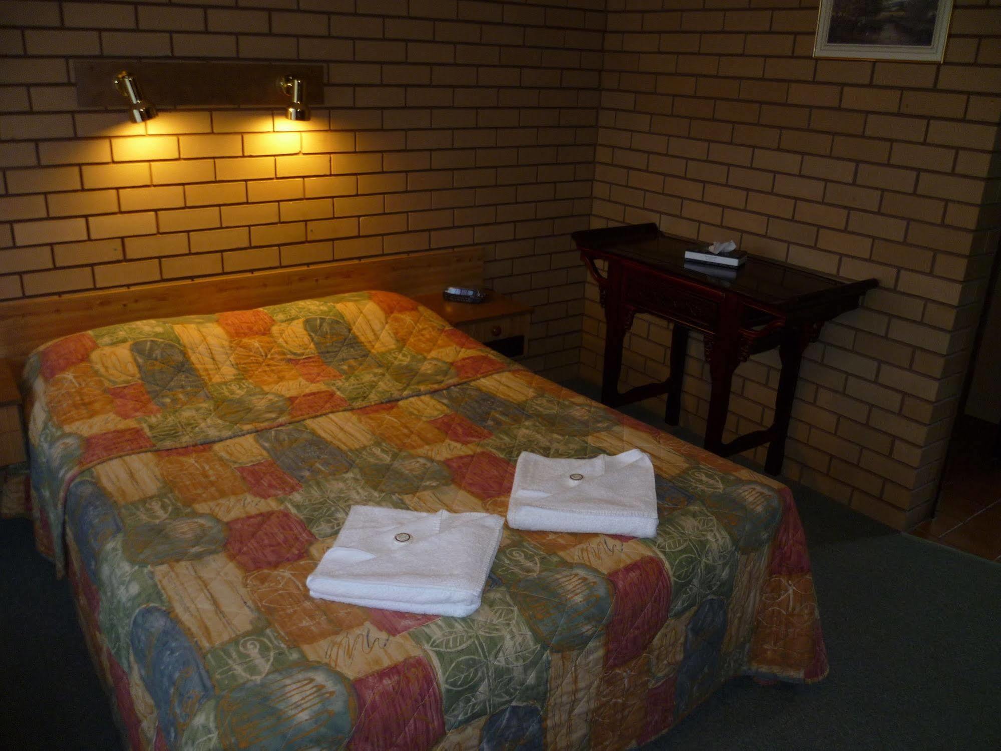 Birch Motel Tocumwal Previously Known As Kanimbla Motor Inn Екстер'єр фото